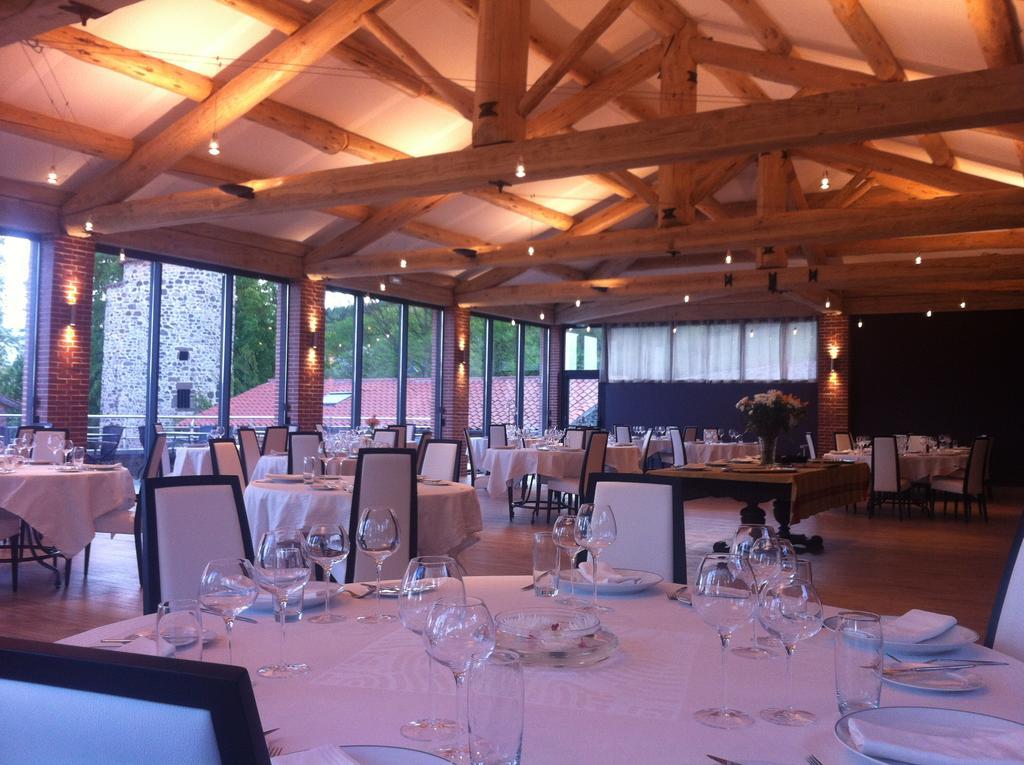 Domaine Saint-Roch Hotel Spa Salzuit Екстер'єр фото