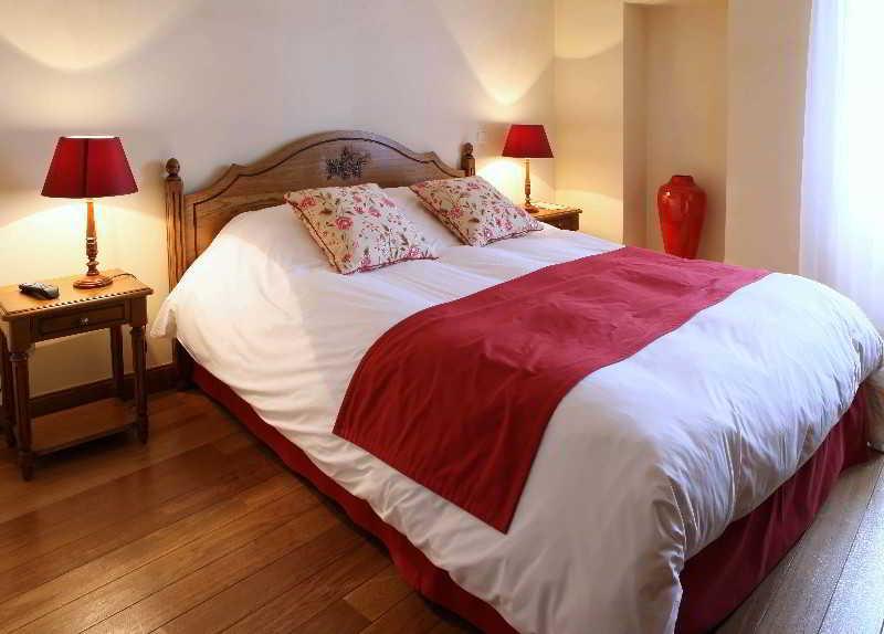 Domaine Saint-Roch Hotel Spa Salzuit Екстер'єр фото